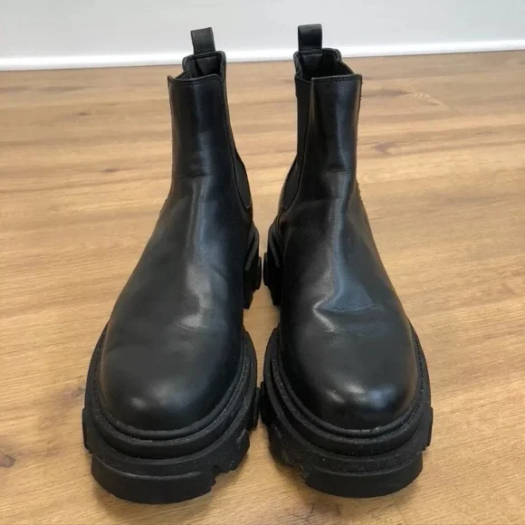 Sam Edelman Daelyn Chelsea Boots Womens 9 Black Leather Chunky Sole - Picture 5 of 17